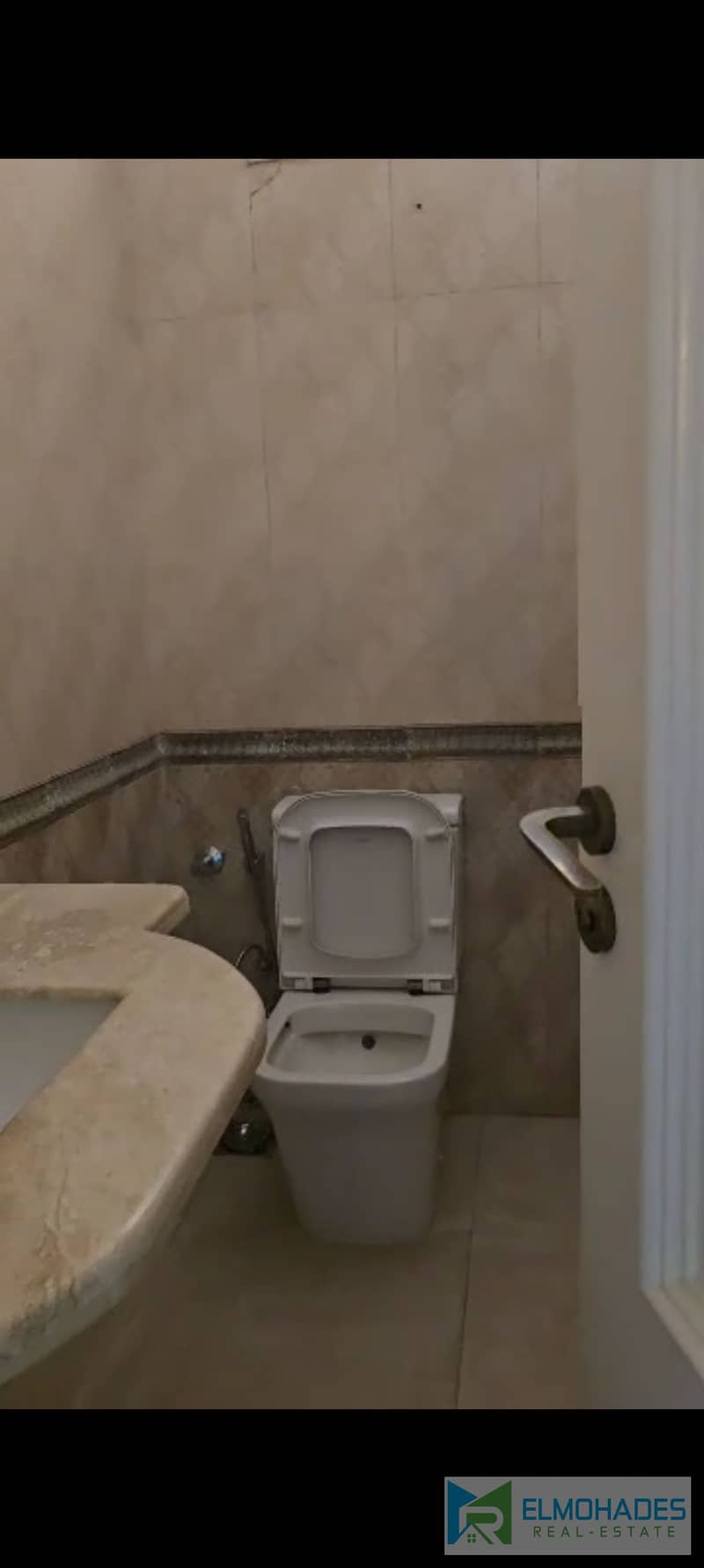 6 1000149020. jpg