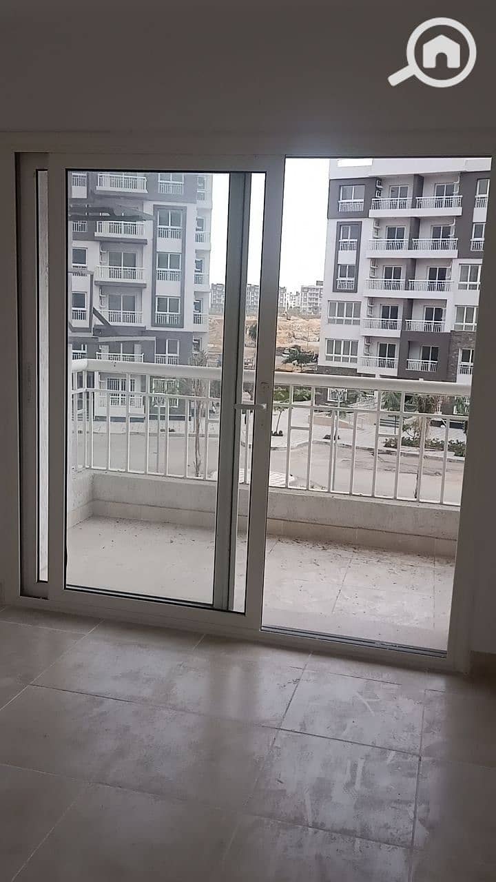 8 402090. jpg