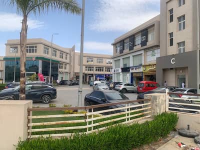 Retail for Rent in Sheikh Zayed, Giza - للإيجار محل ٦٨ متر دبل فيس في مول الكارما ٤ Retail for Rent in Sheikh Zayed, Giza - للإيجار محل ٦٨ متر دبل فيس في مول الكارما ٤