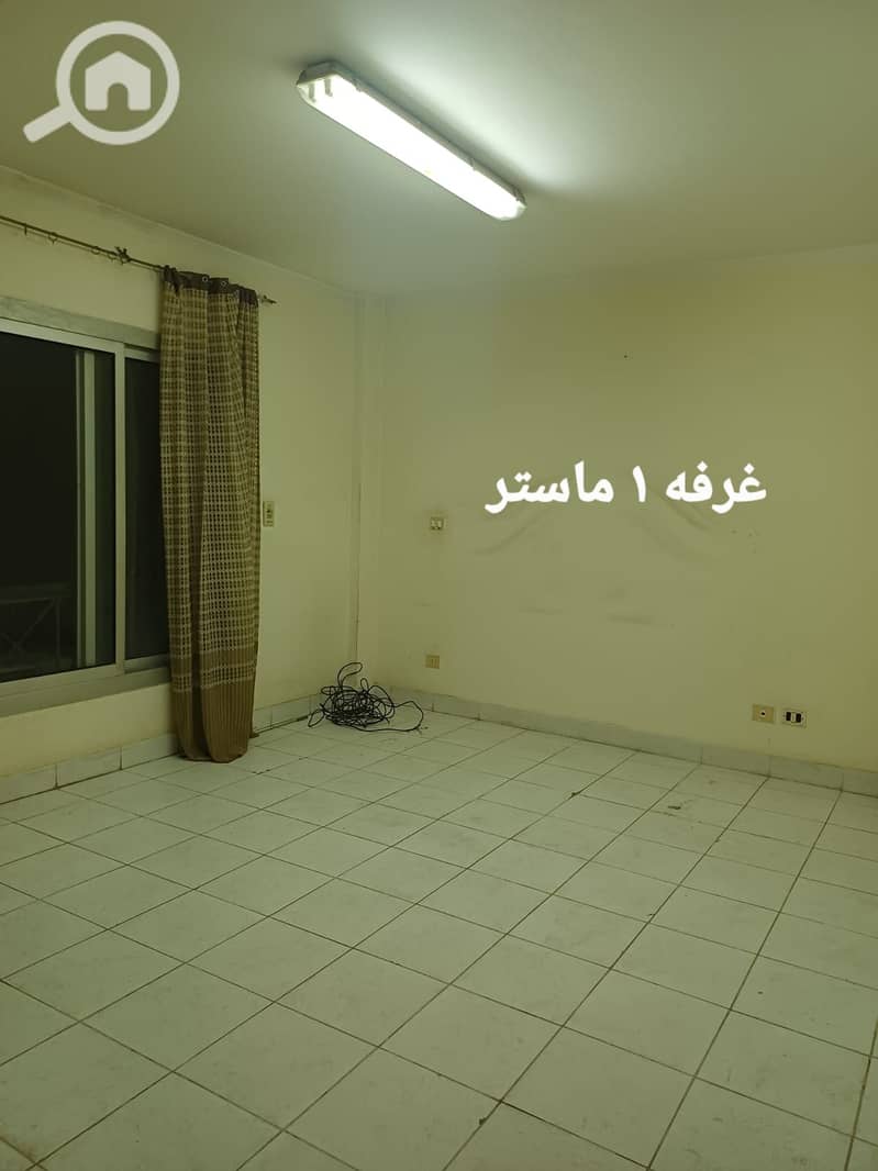 5 1000729945. jpg