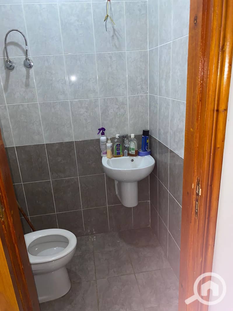 4 1000387338. jpg