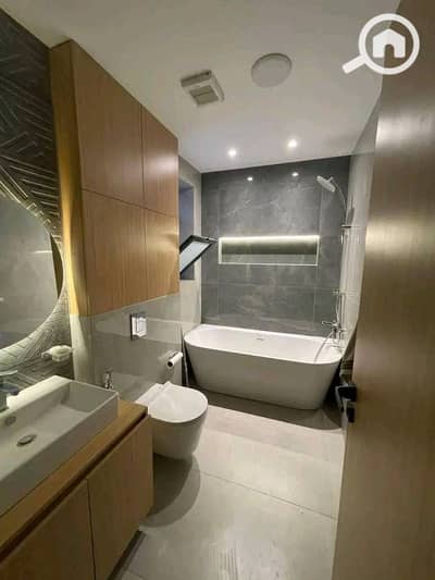 2 Bedroom Apartment for Sale in Sheikh Zayed, Giza - 613733841_812290051827423_6142079213776073904_n. jpg 2 Bedroom Apartment for Sale in Sheikh Zayed, Giza - 613733841_812290051827423_6142079213776073904_n. jpg