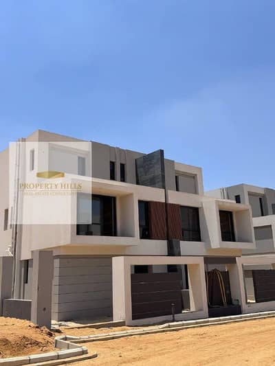 4 Bedroom Villa for Sale in New Cairo, Cairo - f1e075b9-cd5e-47b8-a412-c13511b58723. jpg 4 Bedroom Villa for Sale in New Cairo, Cairo - f1e075b9-cd5e-47b8-a412-c13511b58723. jpg