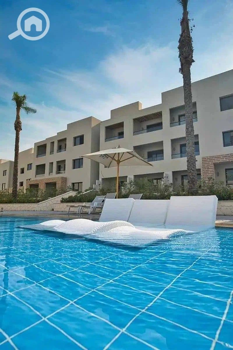 2 39935307-800x600. jpg