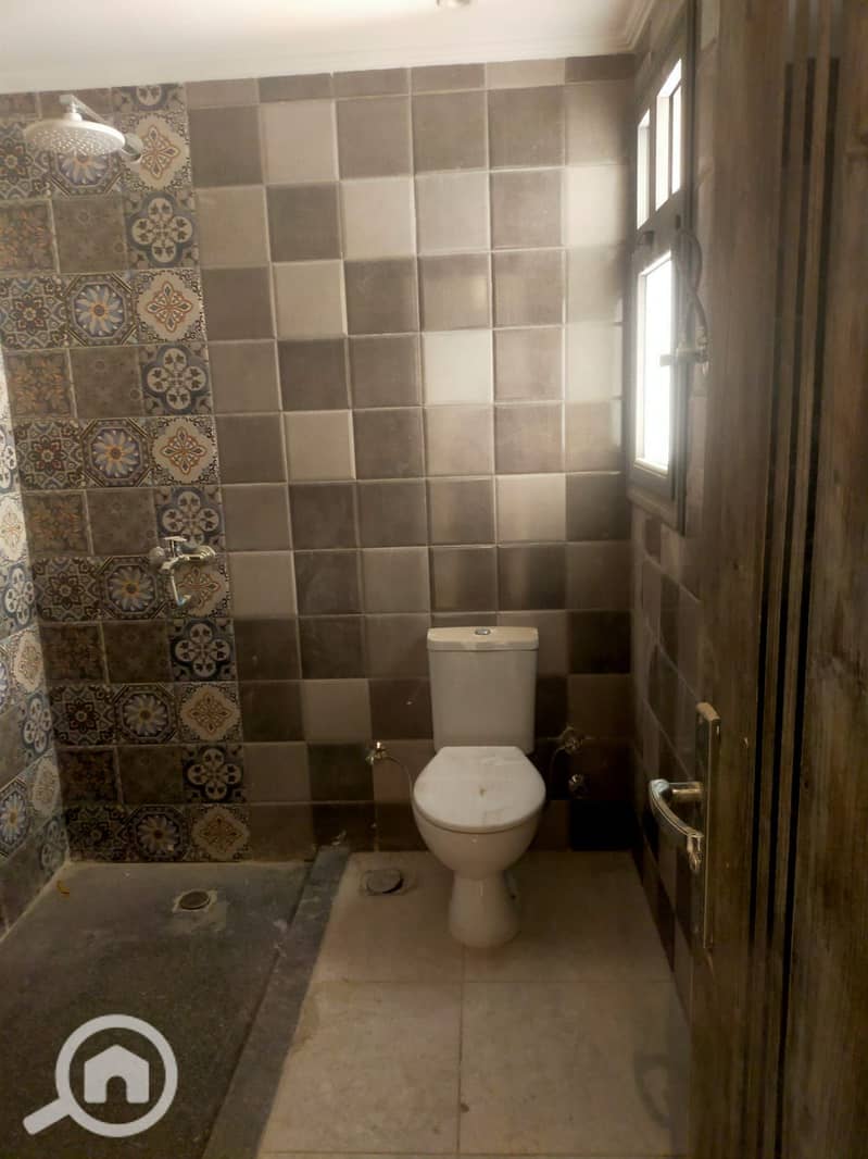 5 1001534336. jpg
