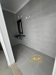 6 f8d75fcc-e86b-4131-8051-0d7dfadabe44. jpg