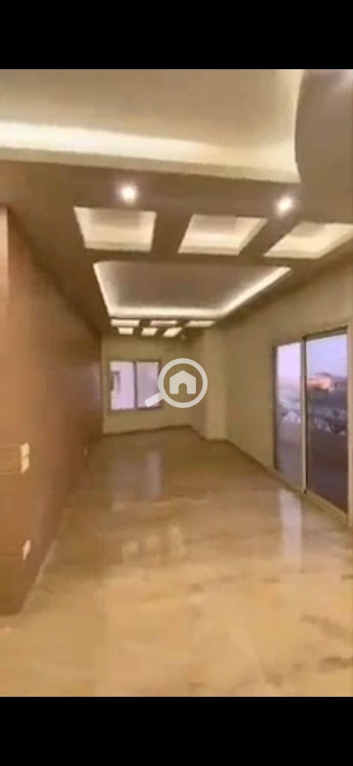 3 56760. jpg