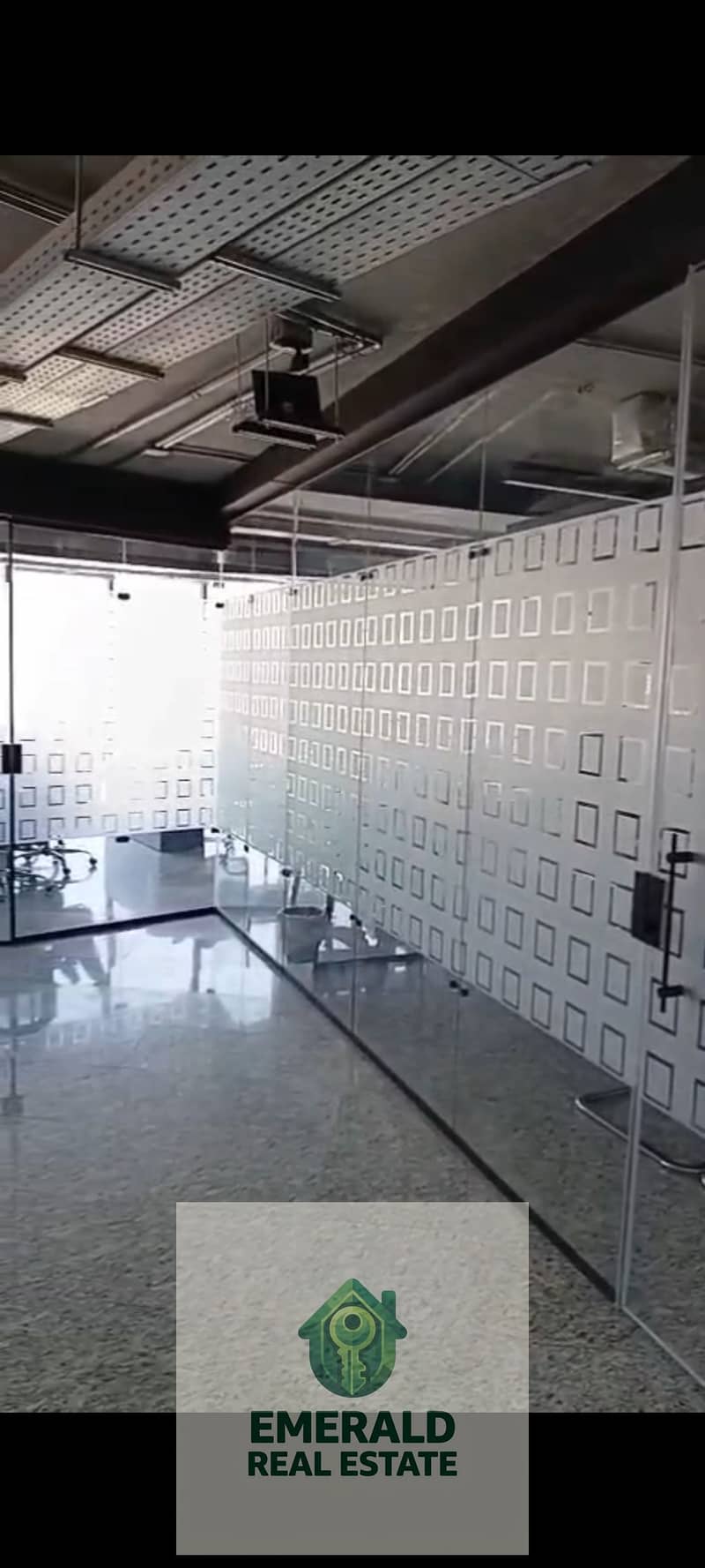 27 1000674829. jpg