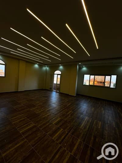 شقة 4 غرف نوم للايجار في الشيخ زايد، الجيزة - 0d302f46-0a67-4ddd-8af7-40044c8c6274. jpg