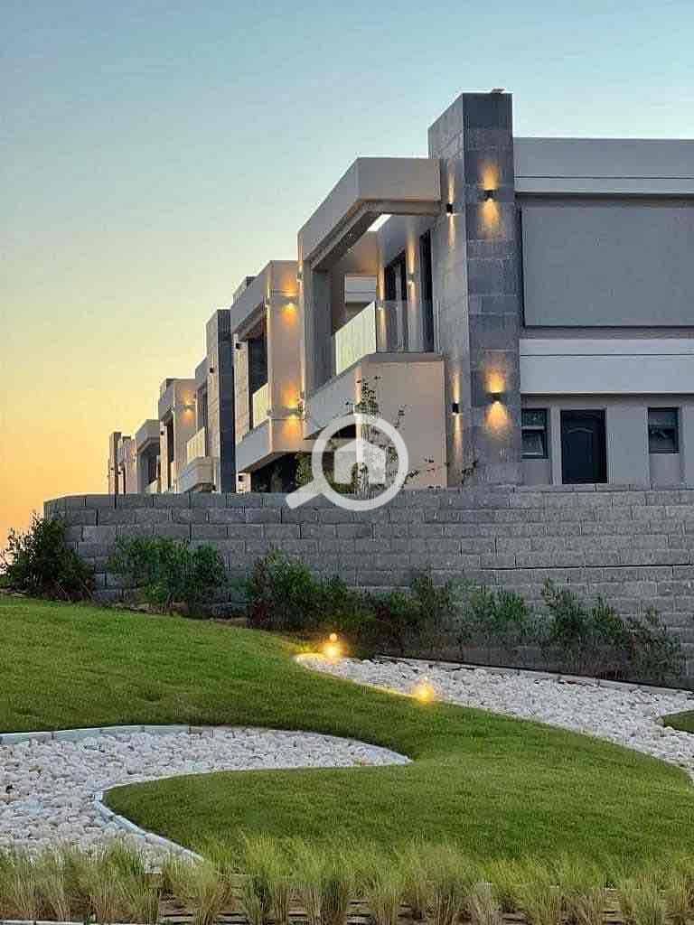 27 IMG_5869. jpg