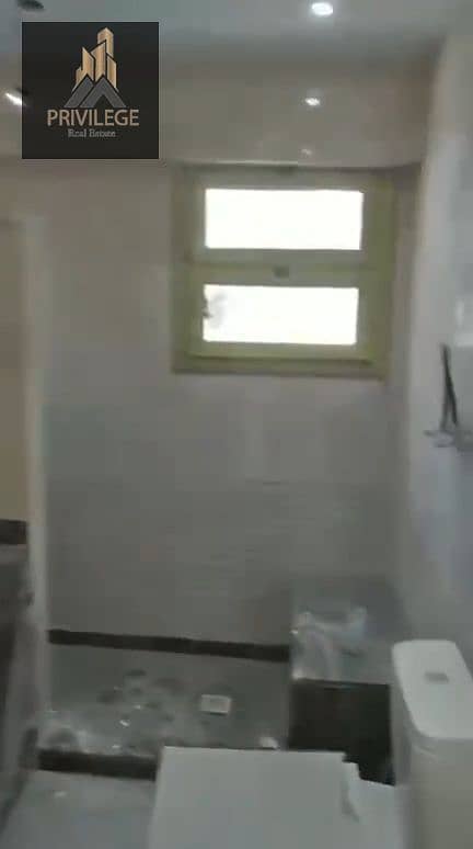 8 1001049001. jpg
