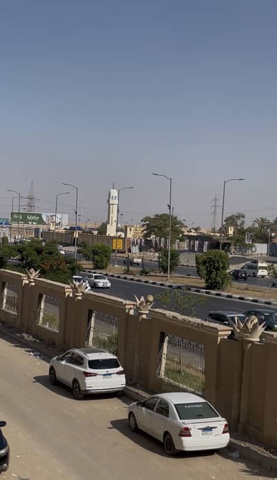3 Bedroom Flat for Sale in Hadayek al-Ahram, Giza - لقطه واخر شقه علي الواحات العمومي