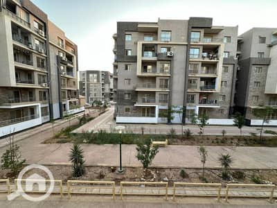 3 Bedroom Flat for Sale in New Cairo, Cairo - d22c1069-52fa-47fe-844b-02e50a3ce71c. jpg