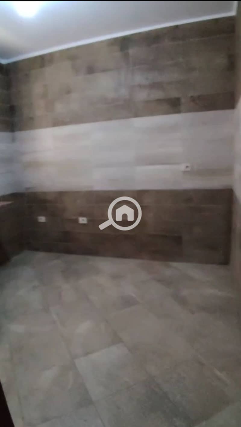 5 1000379936. jpg