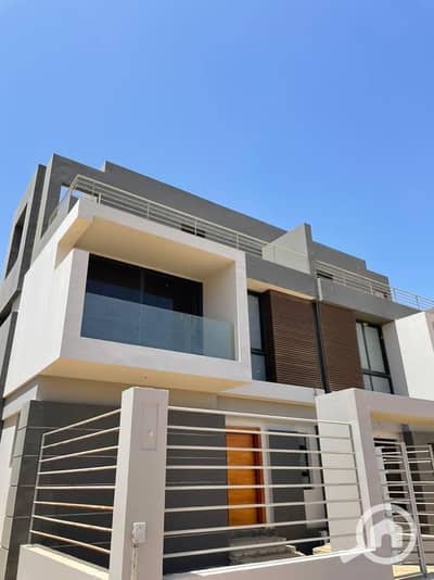 5 Bedroom Villa for Sale in Sheikh Zayed, Giza - 200499710_112968054344111_9189329994693643530_n. jpg 5 Bedroom Villa for Sale in Sheikh Zayed, Giza - 200499710_112968054344111_9189329994693643530_n. jpg