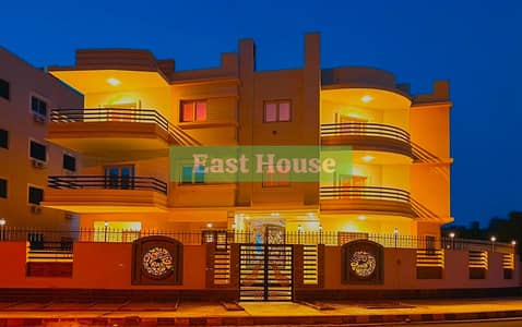 فیلا 10+ غرف نوم للايجار في القاهرة الجديدة، القاهرة - 1001418657. jpg