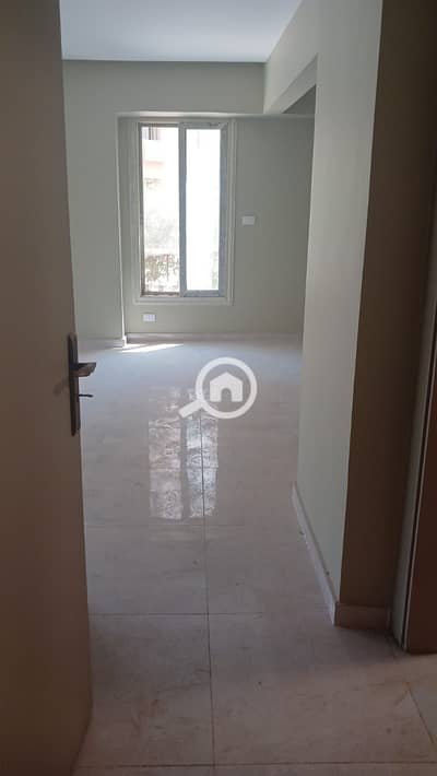شقة 3 غرف نوم للايجار في 6 اكتوبر، الجيزة - IMG-20260812-WA0012[1]. jpg