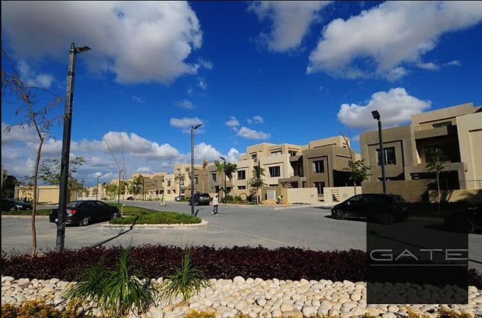 8 palm-parks-compound. jpg