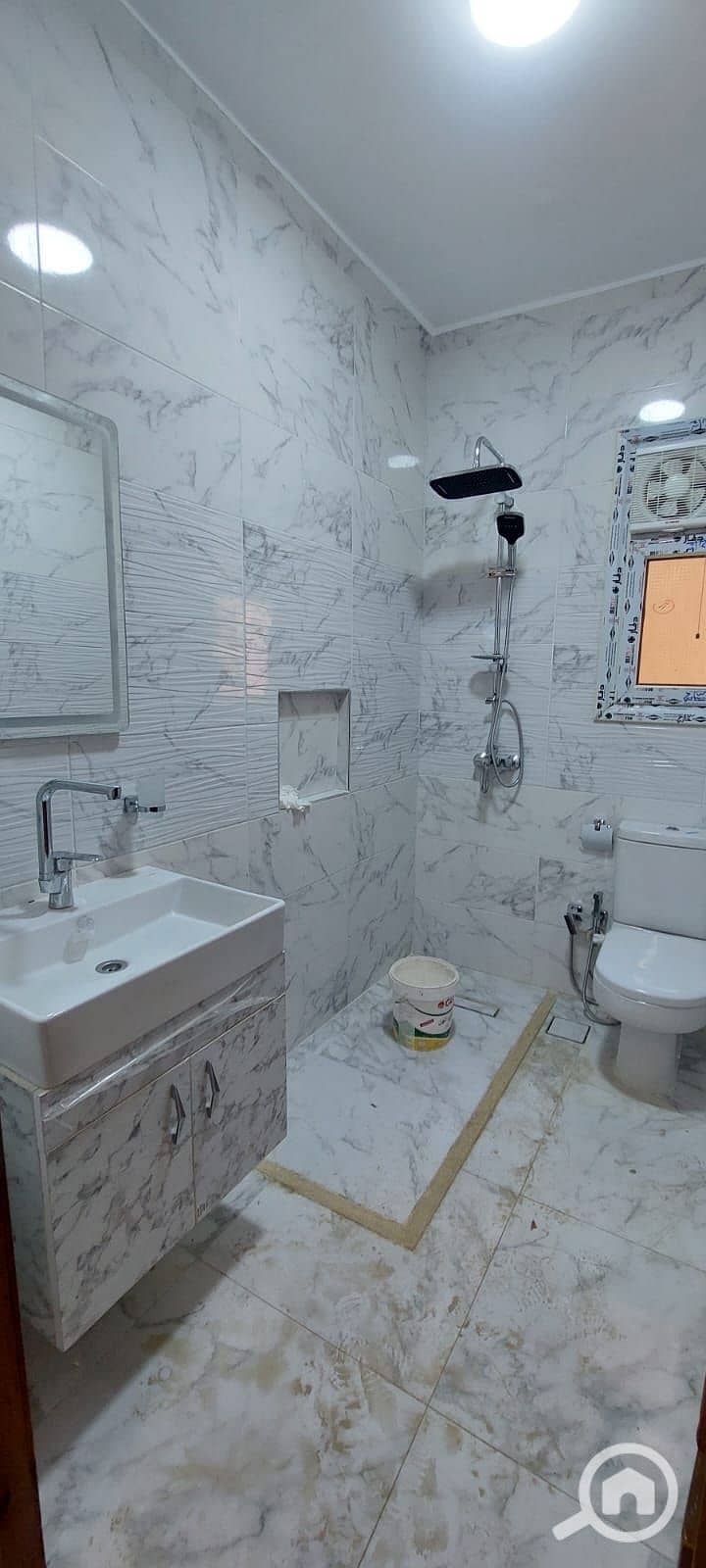 4 190575. jpg