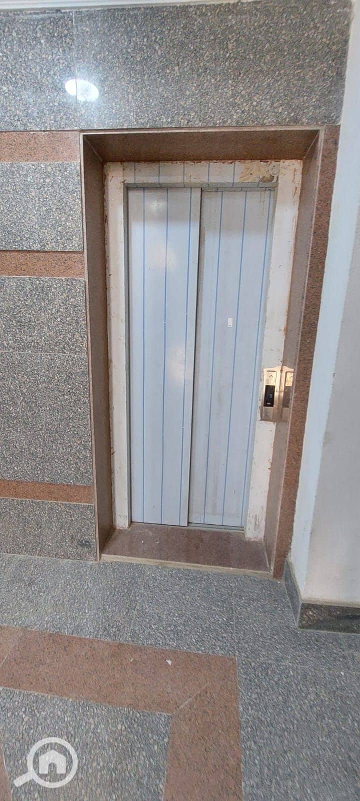 8 190570. jpg
