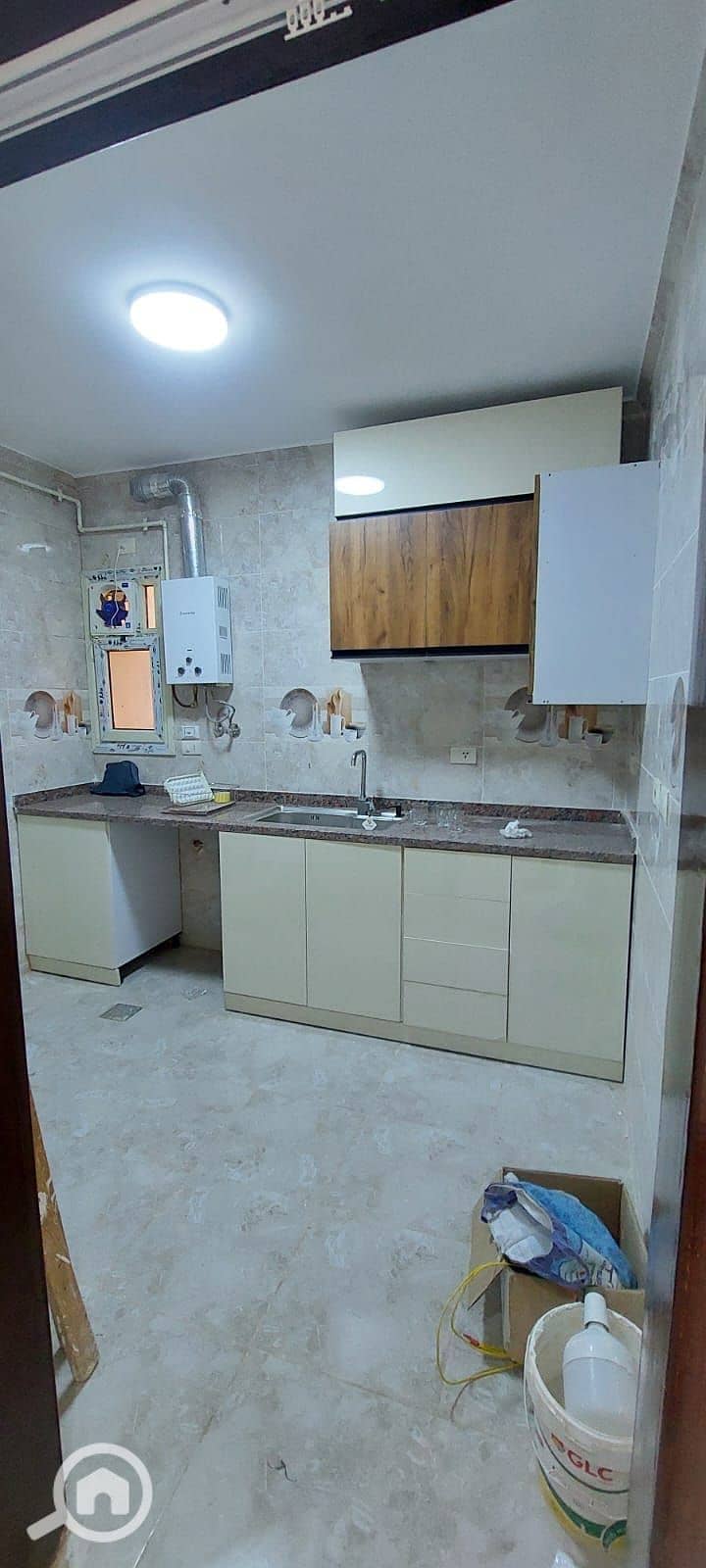 13 190563. jpg