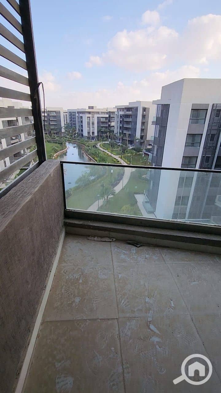 2 1000663370. jpg
