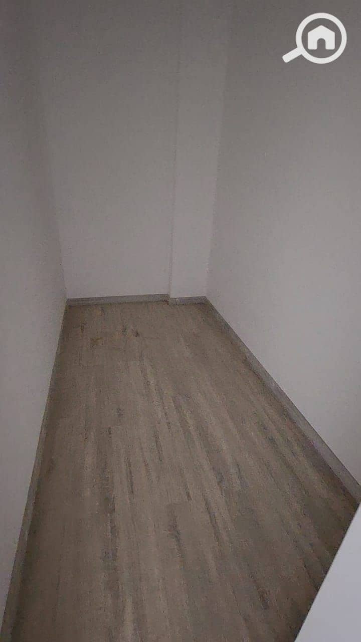 4 1000663380. jpg