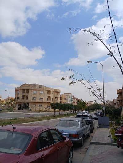 2 Bedroom Flat for Rent in Obour City, Cairo - شقة ١٦٠ متر فى الحى الرابع فيلات العبور على بعد ٤٠٠ متر من خط 10