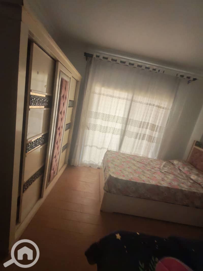 6 793044. jpg