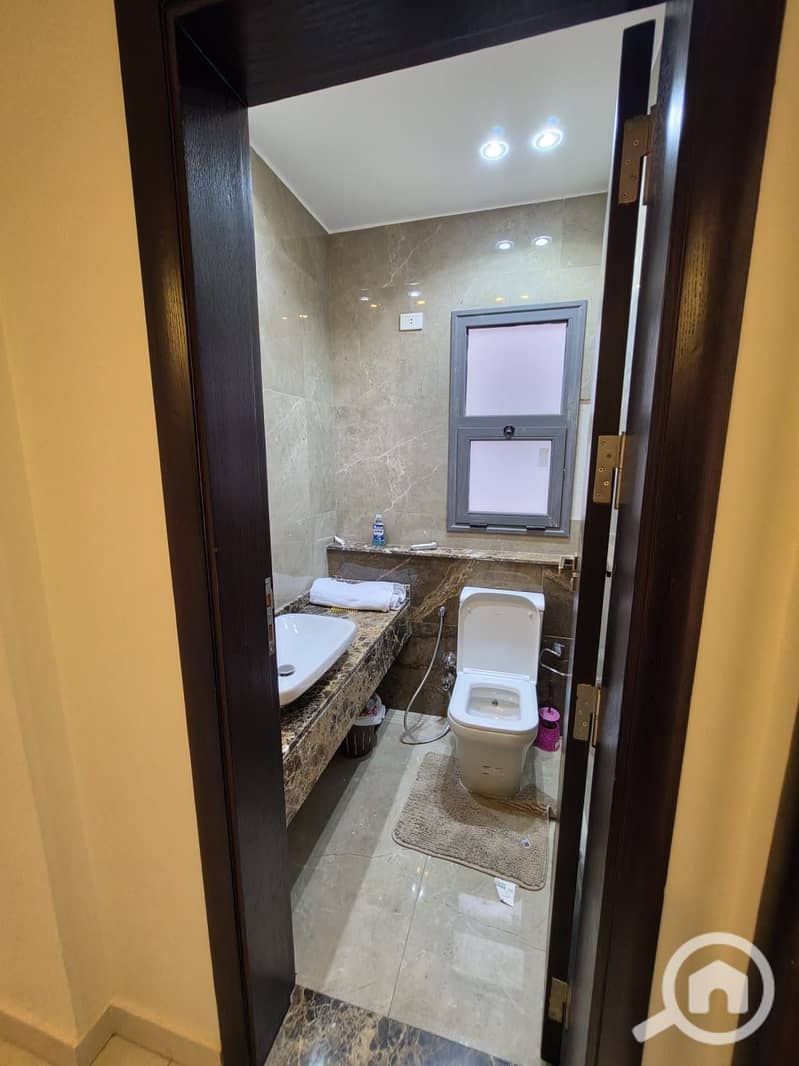 3 a0263353-d952-4ac4-92bd-51317ee2c17b. jpg