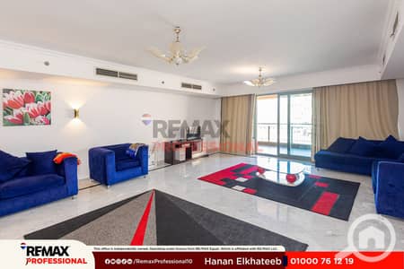 فلیٹ 6 غرف نوم للبيع في سان ستيفانو، الإسكندرية - 1. jpg