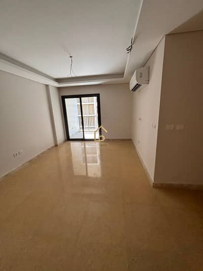 شقة 2 غرفة نوم للايجار في الشيخ زايد، الجيزة - WhatsApp Image 2026-08-13 at 11.51. 09 AM (2). jpeg شقة 2 غرفة نوم للايجار في الشيخ زايد، الجيزة - WhatsApp Image 2026-08-13 at 11.51. 09 AM (2). jpeg