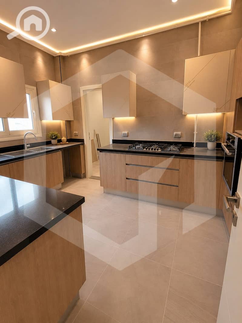 8 The Crown Palm Hills 8. jpg