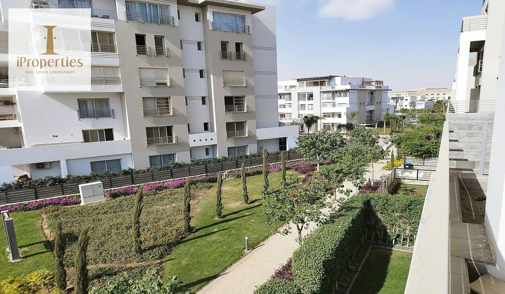 4 hyde park apart 1. png