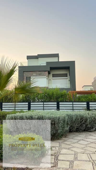 4 Bedroom Twin House for Sale in New Cairo, Cairo - 7ed71ece-e4d2-45db-9b2d-c309a79bea4a. jpg