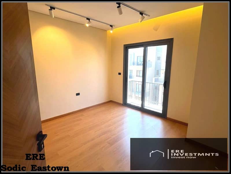 2 Eastown_6. jpg
