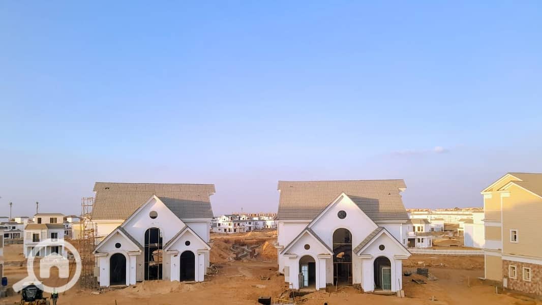 10 crown - villa mesaha kbera. jpeg