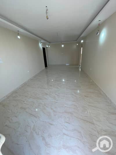 شقة 3 غرف نوم للايجار في الشيخ زايد، الجيزة - 411789. jpg