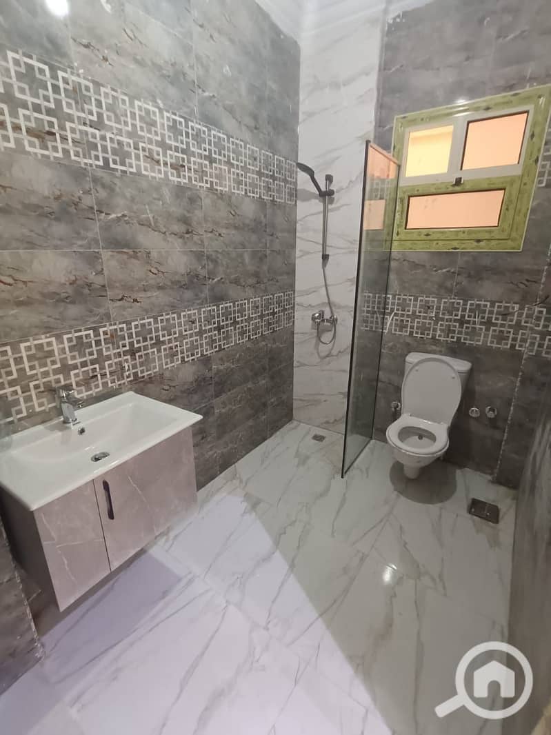 6 1001228418. jpg