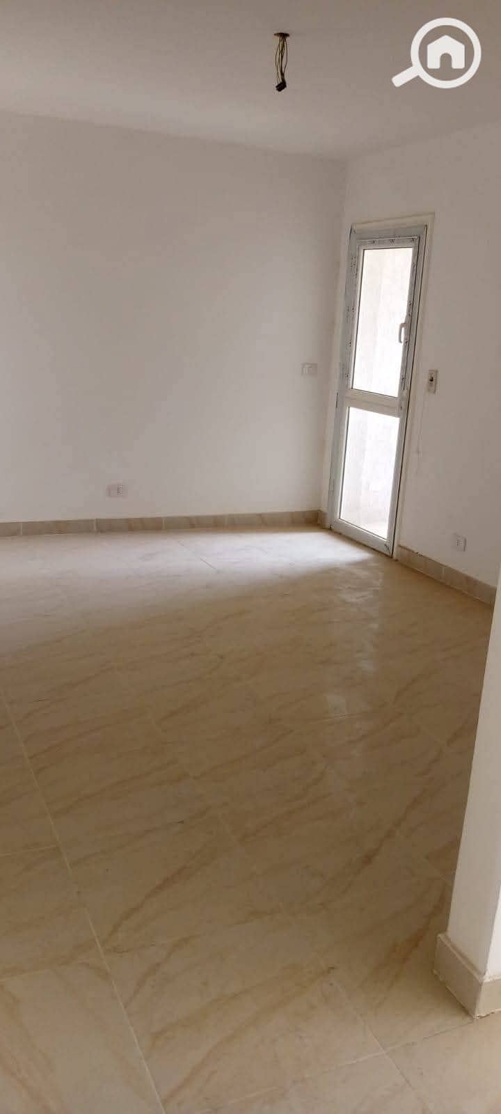 8 1000714293. jpg