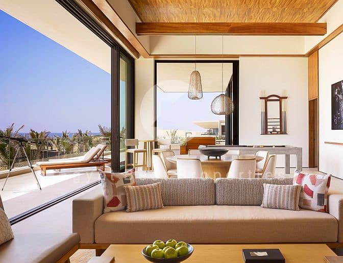 12 Nobu-Hotel-Los-Cabos-Nobu-Suite-Living-Room-672x515. jpg