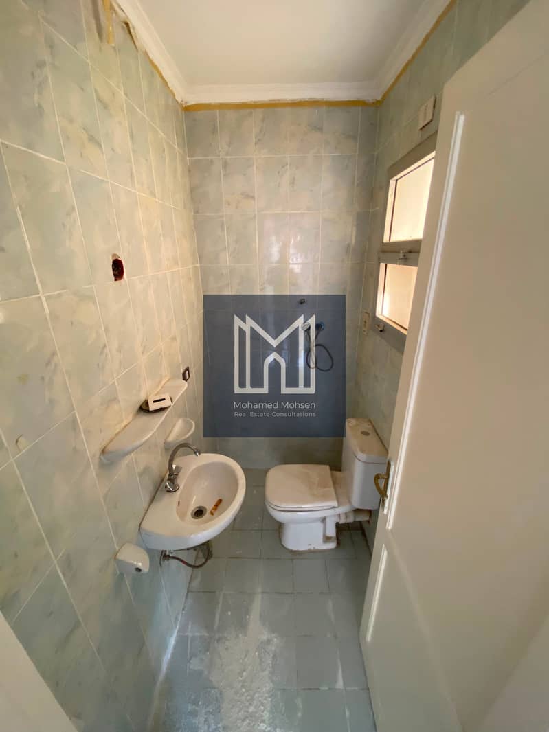 4 1001351247. jpg