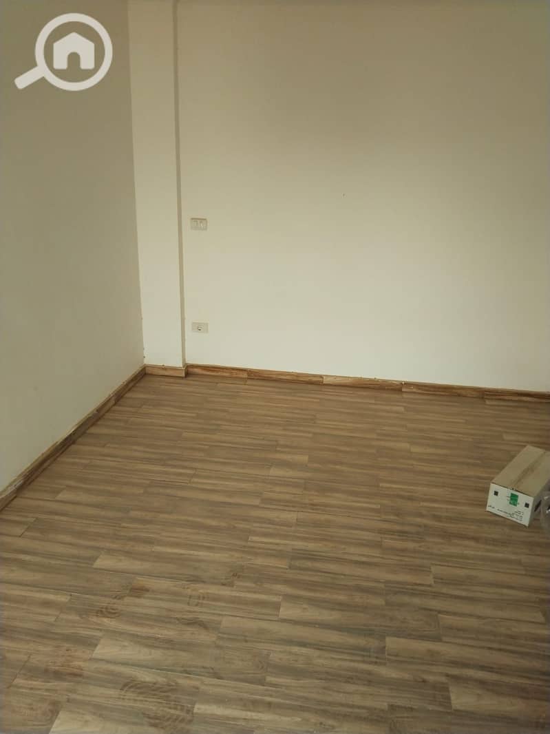 12 1000123965. jpg