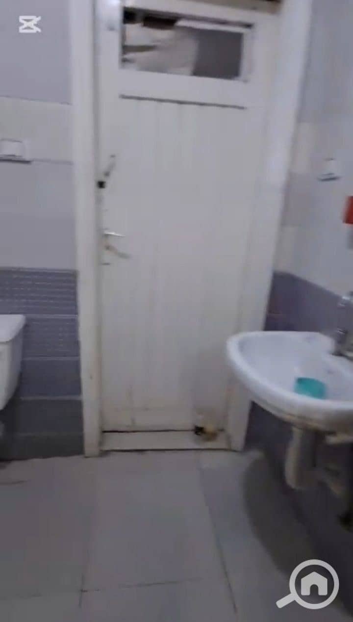 4 photo_6048747901074214835_y. jpg