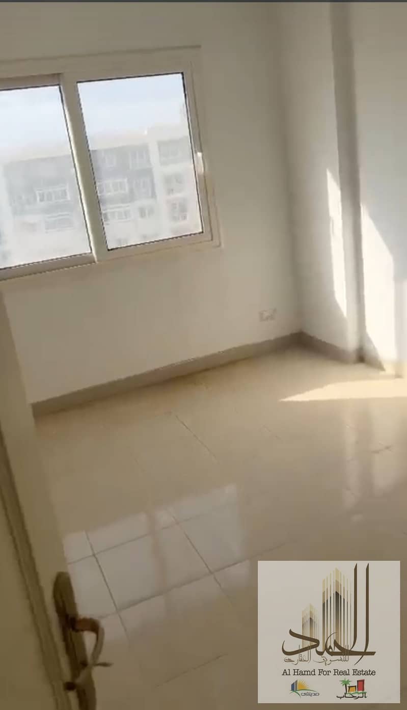 7 1000875898. jpg