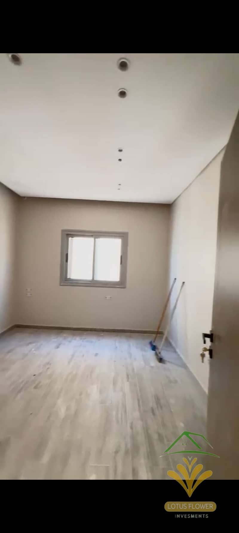 5 1001192273. jpg