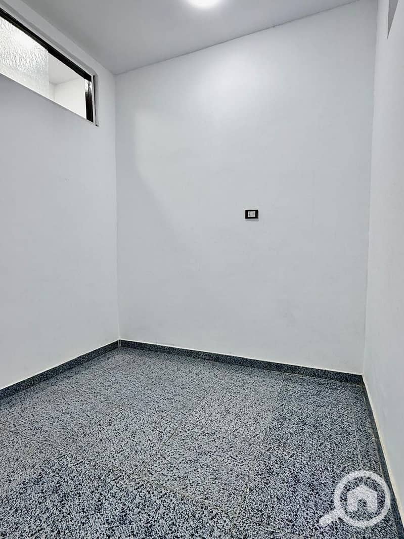 10 1000897670. jpg
