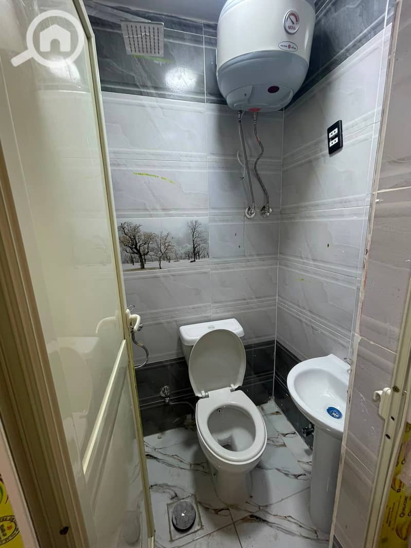 9 1000495725. jpg