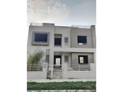 فیلا 5 غرف نوم للبيع في القاهرة الجديدة، القاهرة - df111ba1-936a-4191-a729-6207a67f51f3. jpg