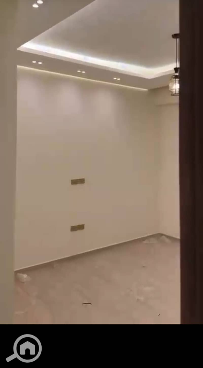 5 1000641897. png